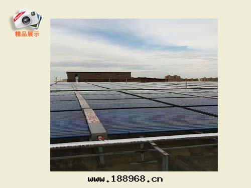 太陽能(néng)热(rè)水(shuǐ)系統