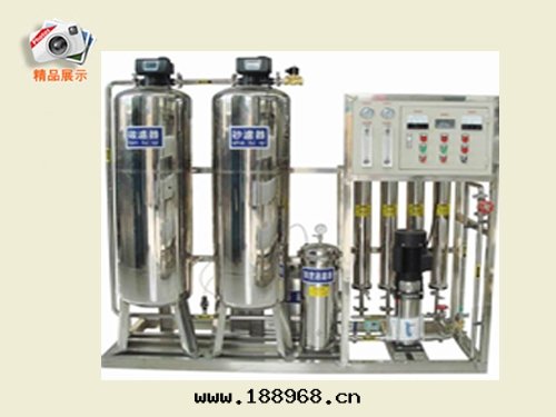 大(dà)型淨水(shuǐ)設備